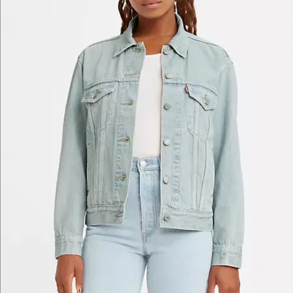 New light wash Levi’s Boyfriend Trucker Jacket